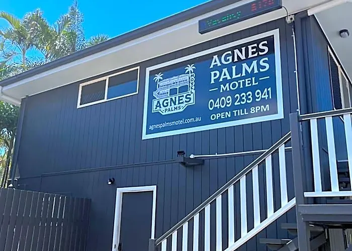 Agnes Palms Motel