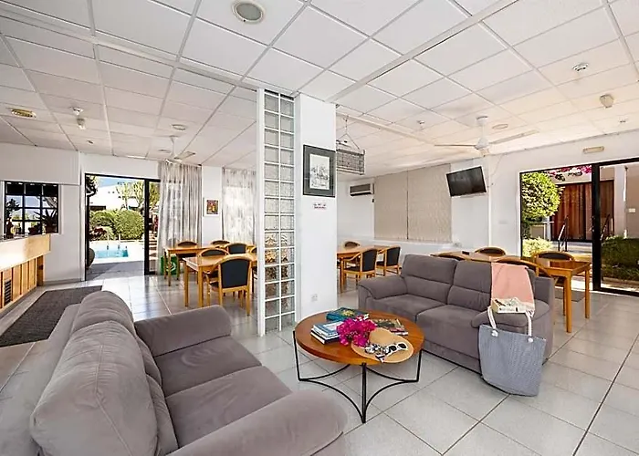 Tavros Hotel Apartments