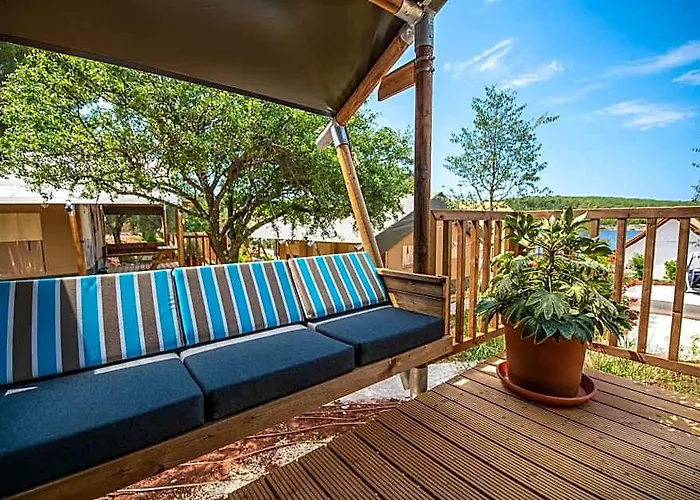 Arena One 99 Glamping