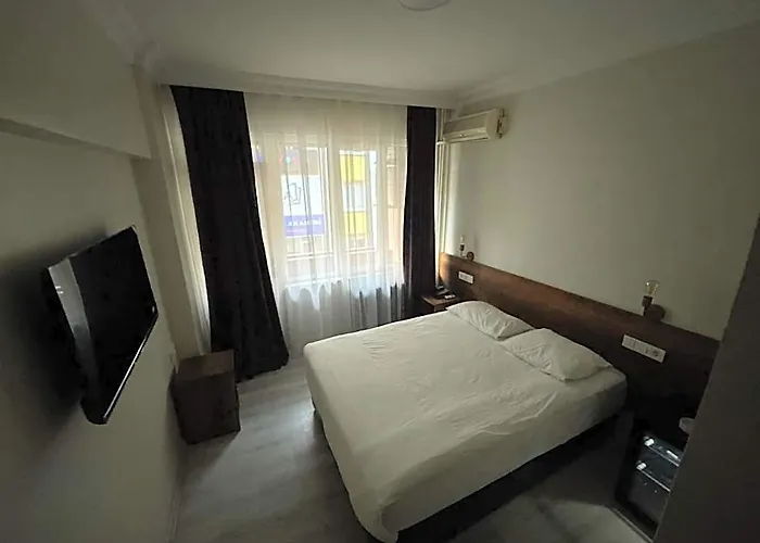 Altinnal Hotel