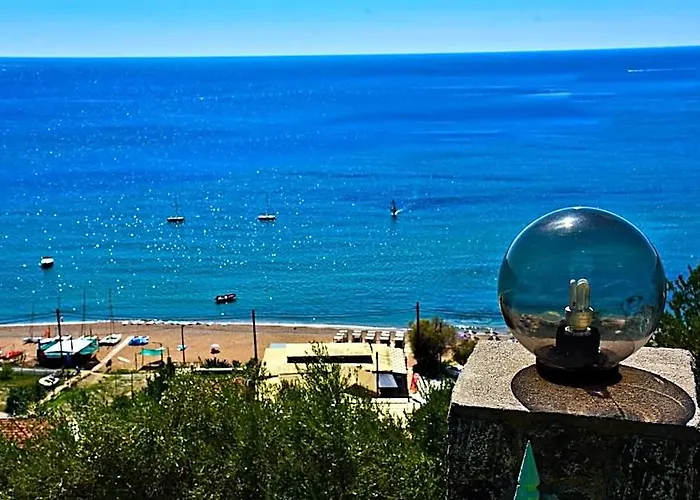 Delfini Resort