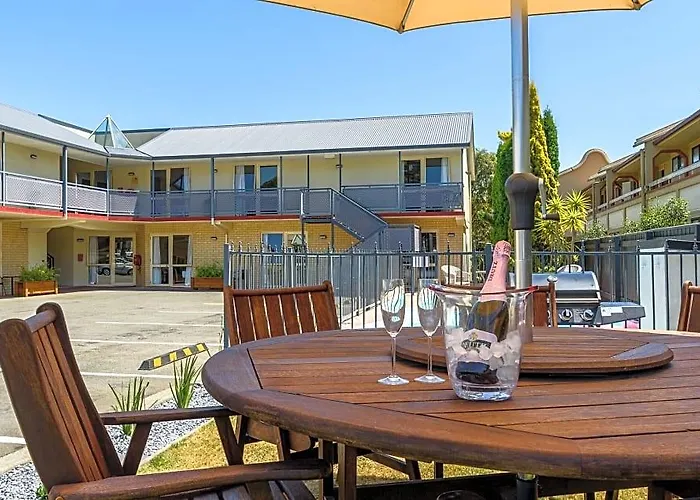 Apex Motor Lodge