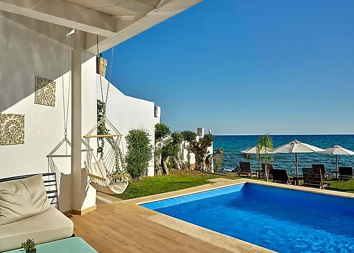 Cavo Orient Beach Hotel & Suites
