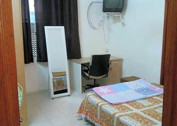 Champs De Mars Apartment