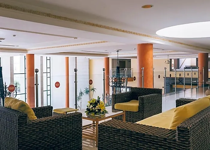 Grand Muthu Golf Plaza Hotel
