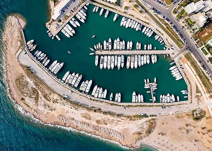 Kreoli Suites Glyfada