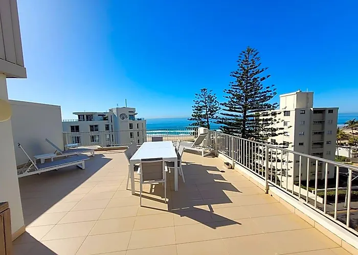 Surfers Chalet