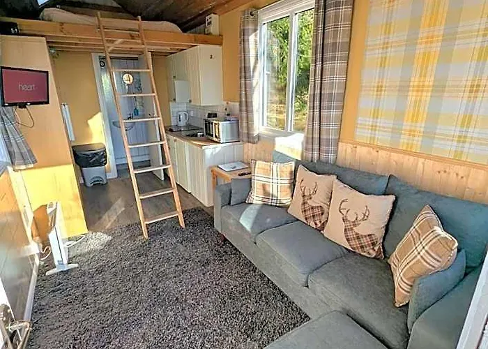 Blair Tiny House With Private Hot Tub - Fife - Loch Leven - Lomond Hills