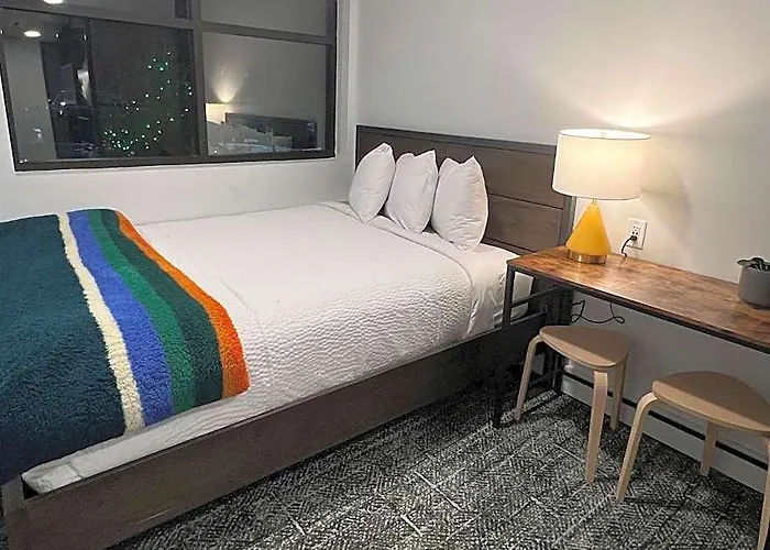 The Block Hotel & Commons