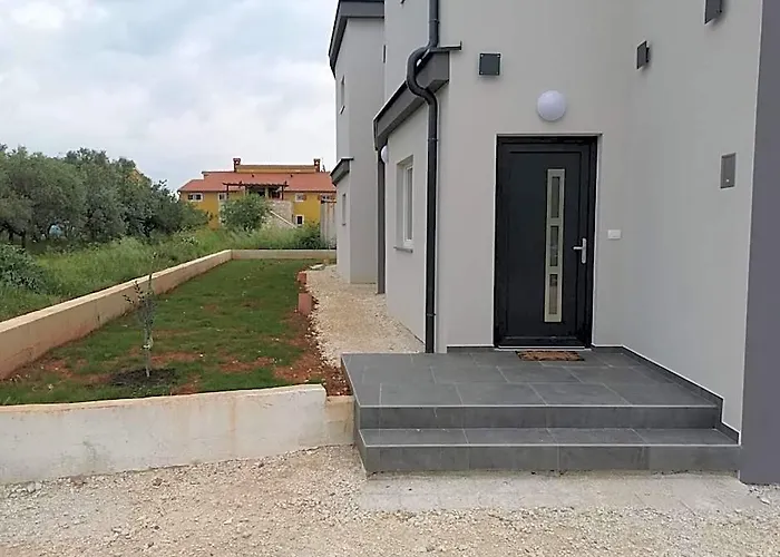 Apartment Eden