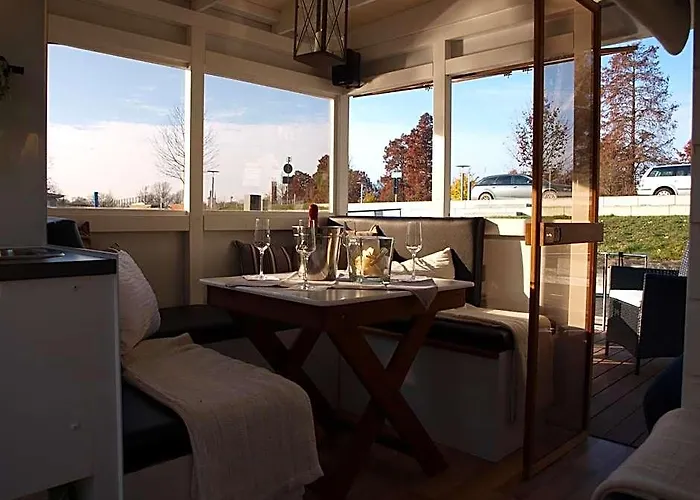 Havel-Cruiser Hausboot-Floesse Mit Stil