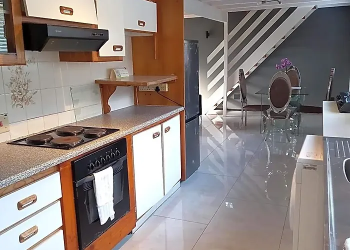 Communal Cottage Rooms