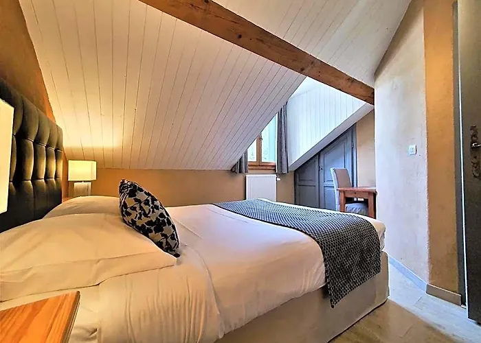 Auberge De La Croix Perrin