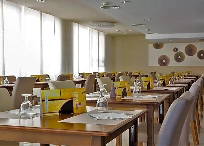 Hotel Brisa Marina
