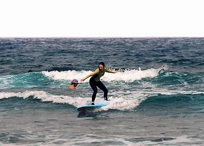 Adeje - Twinfin Hostel & Surf Yoga Camp