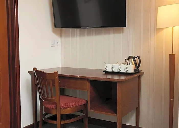 Hunters Hall Inn By Greene King Inns