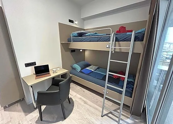 Hostelum