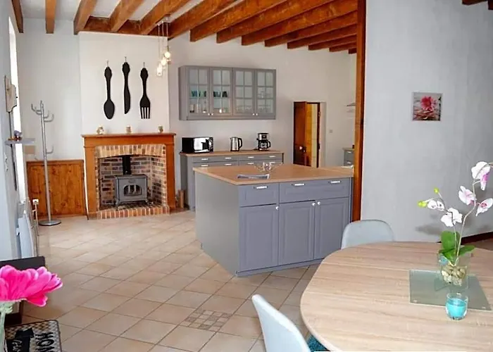 Gite La Belle Aventure Avec Piscine Et Jacuzzi