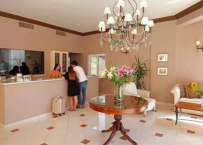 Lambrinos Suites