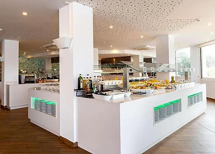 Invisa Hotel Club Cala Verde