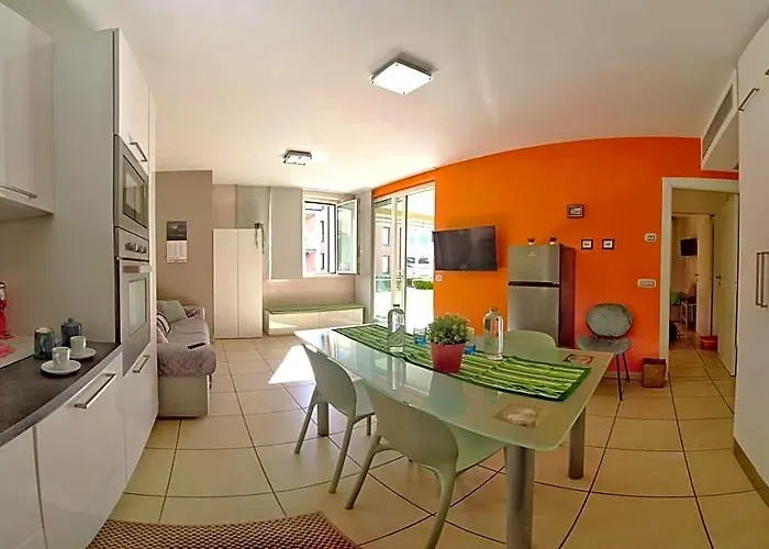 Golfo Gabella Lake Apartments