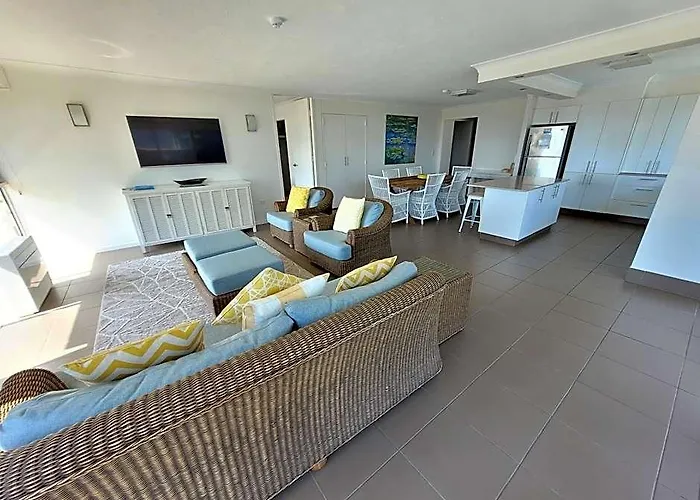 Surfers Chalet