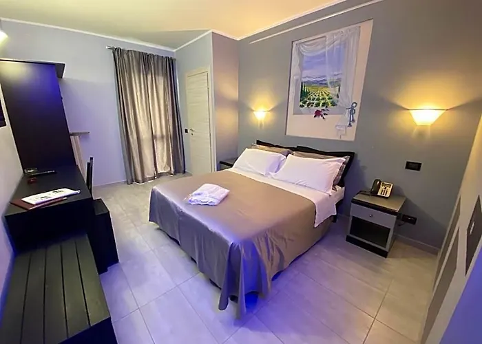J Hotel