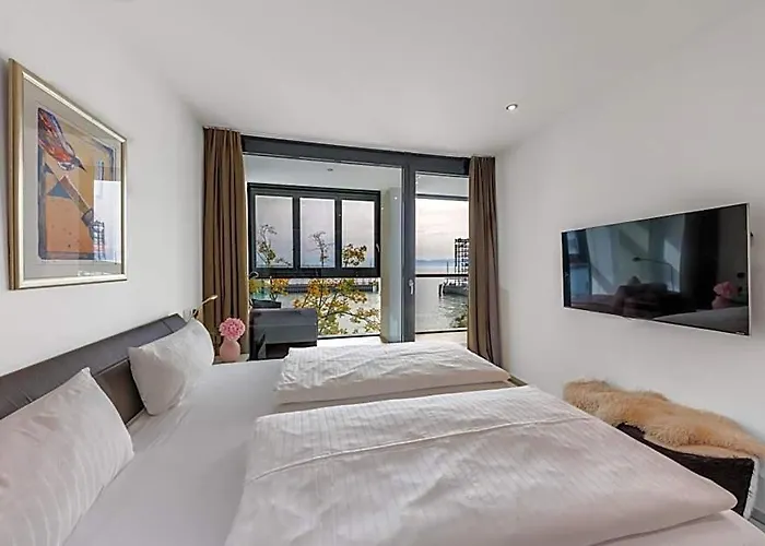 Aika Seaside Living Hotel