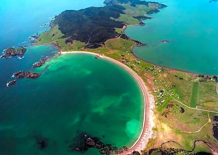 Pawhaoa Bay Lodge