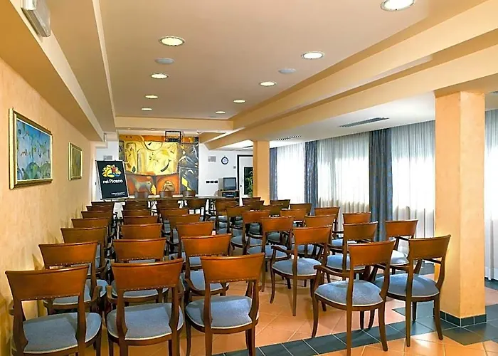 International Hotel & Suite