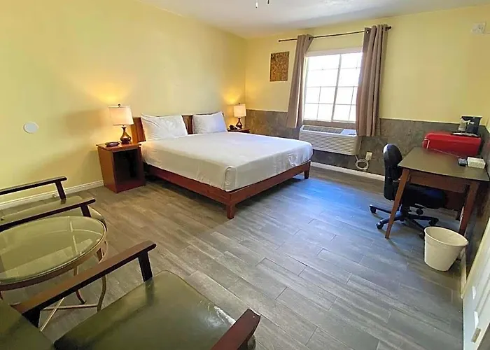 Europa Inn & Suites
