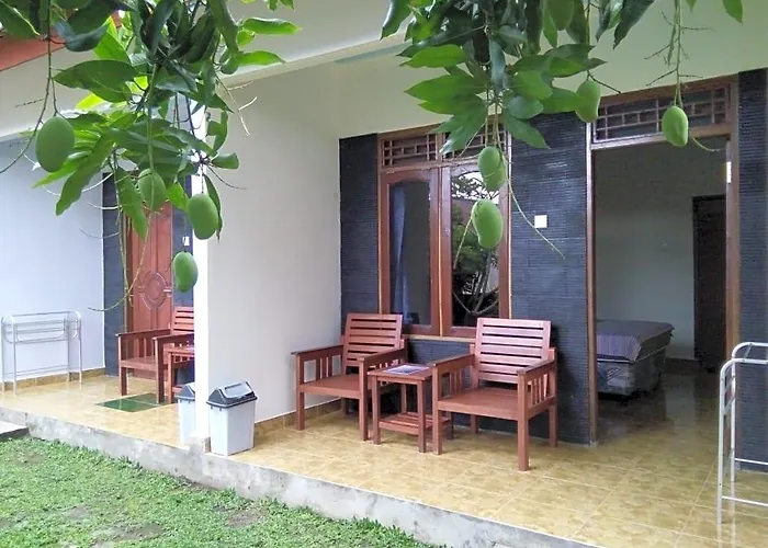Family Garden Homestay