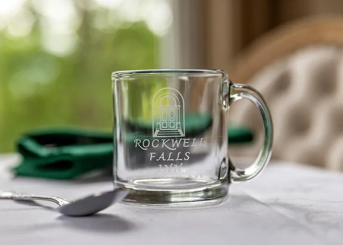 Rockwell Falls Inn And Wine Bar