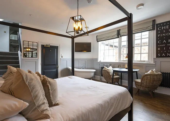Tavern Townhouse