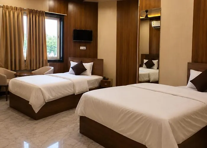 Triveni Hotel And Restaurant