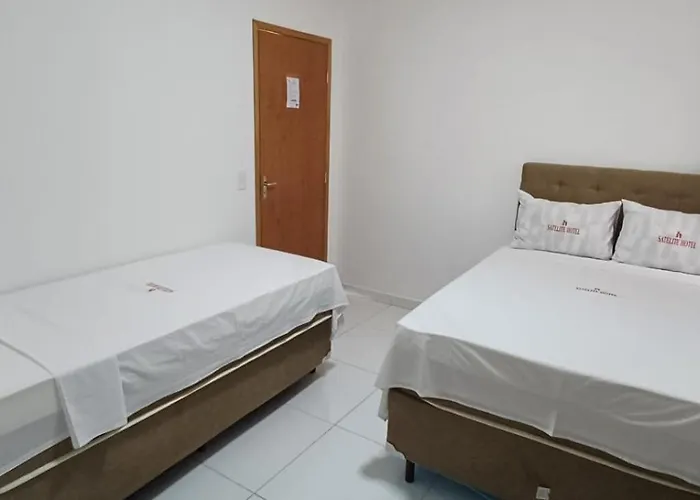 Hotel Satelite