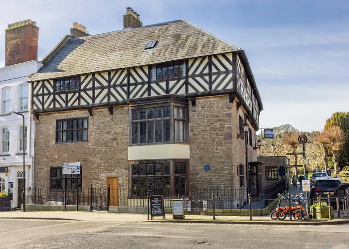 Castle Lodge