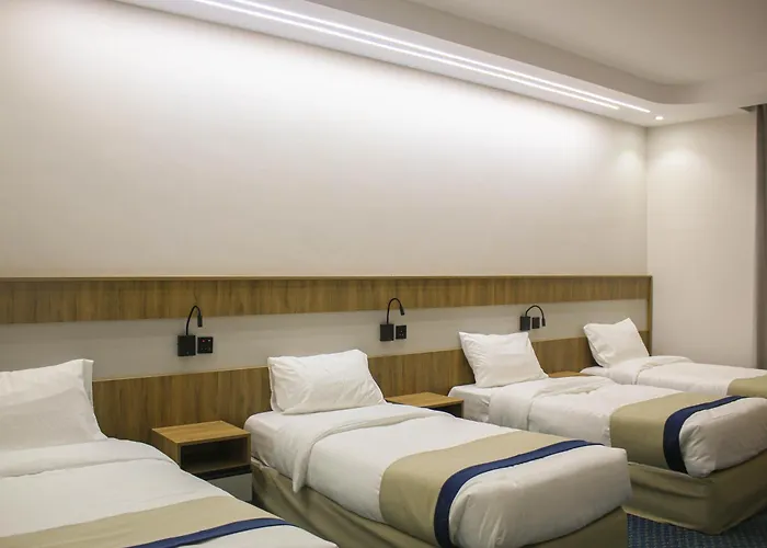 Borj Jazirat Alarab Hotel