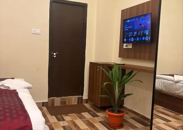 Hotel Gokulam Grand