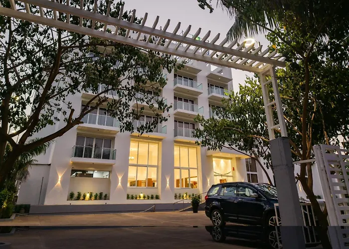 Hotel The Nature Regency