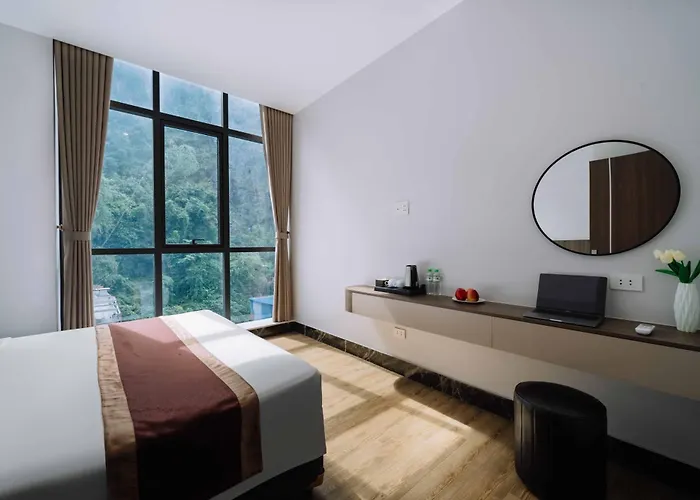 Viet Hoa Cat Ba Hotel