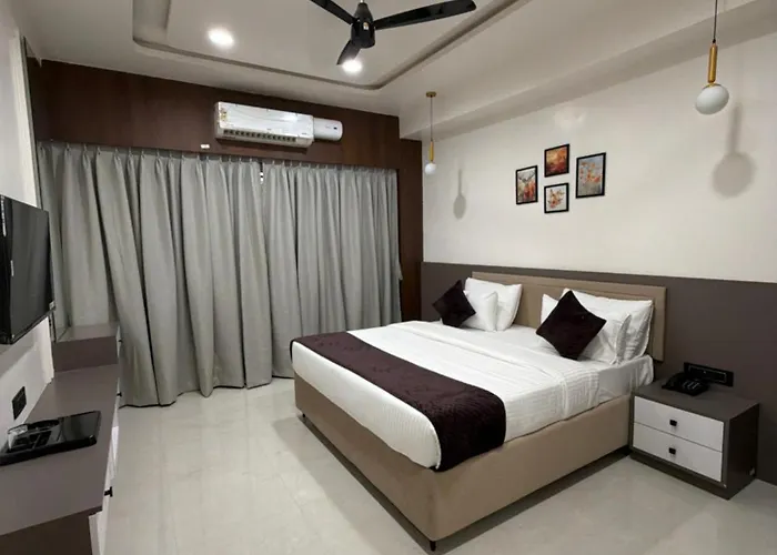 Hotel Krishna Leela Lodging And Boarding