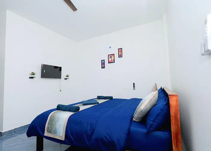 The Loop Auroville - High-Speed Wifi & Free Parking, Near Auroville Bakery & Tanto Pizzeria, 5-Minute Drive To Ecr & Auroville Beach