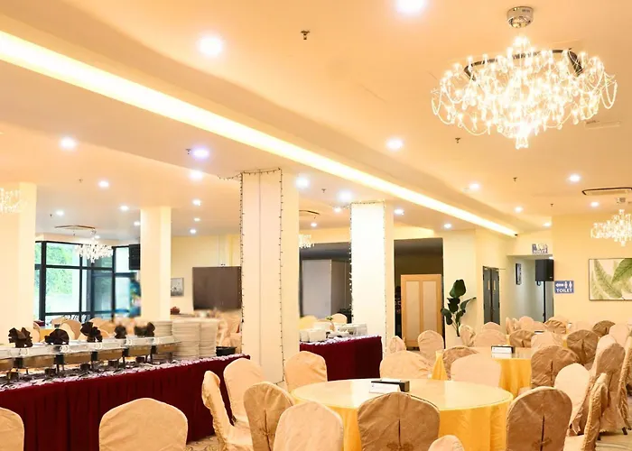 Greenmont Hotel & Apartment
