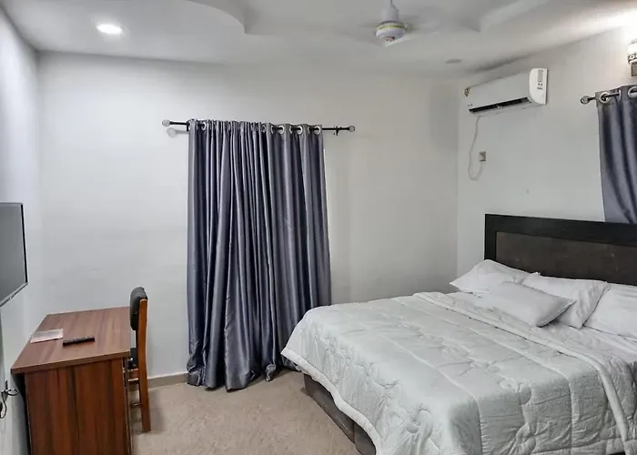 Naira And Kobo Hotel