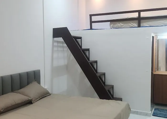 Raya Inn