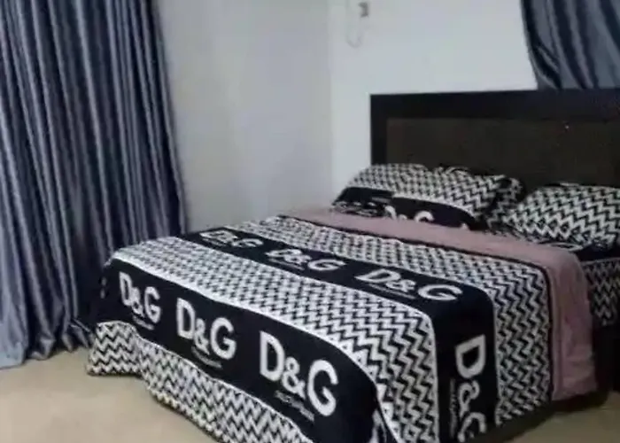 Naira & Kobo Hotel And Suite