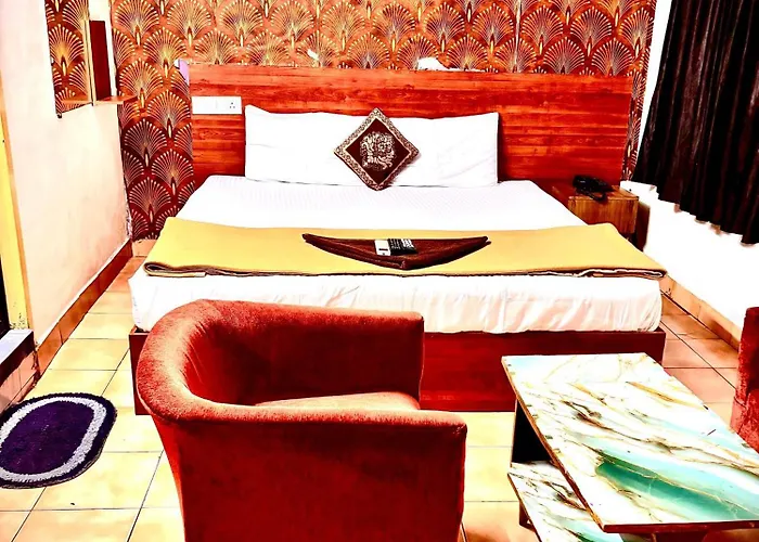 Hotel Leela Imperial