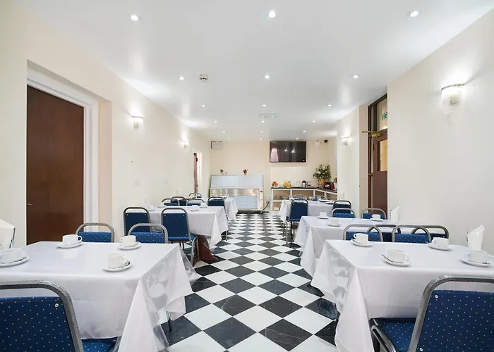 Cranbrook Hotel