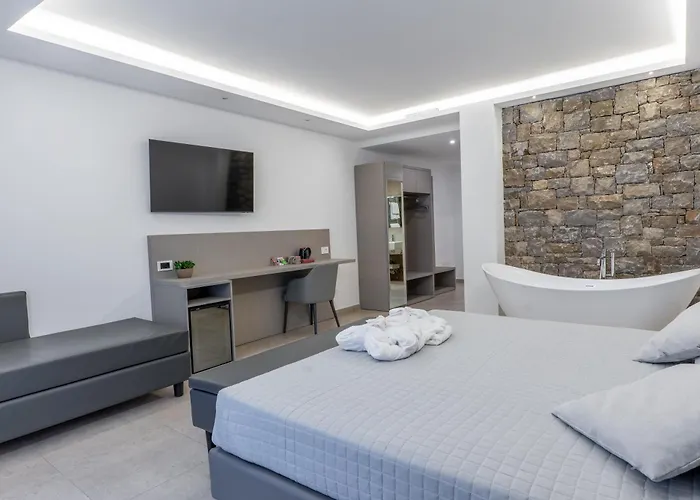 Hotel Lago Bin
